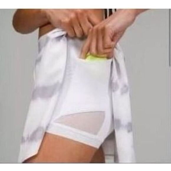 Lululemon Court Rival HR Skirt sz 14 - Picture 2 of 5